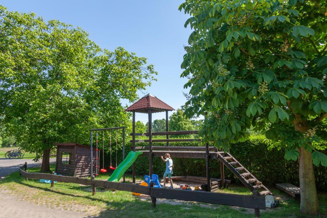 Landgasthof Zur Wildbahn ブルク エクステリア 写真